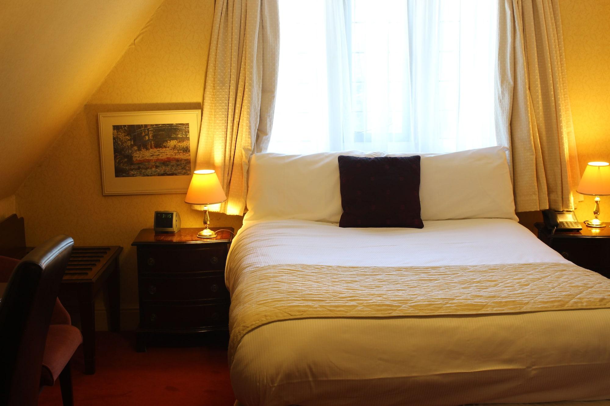 Hotel Weston Hall Sure Collection By Western 3*