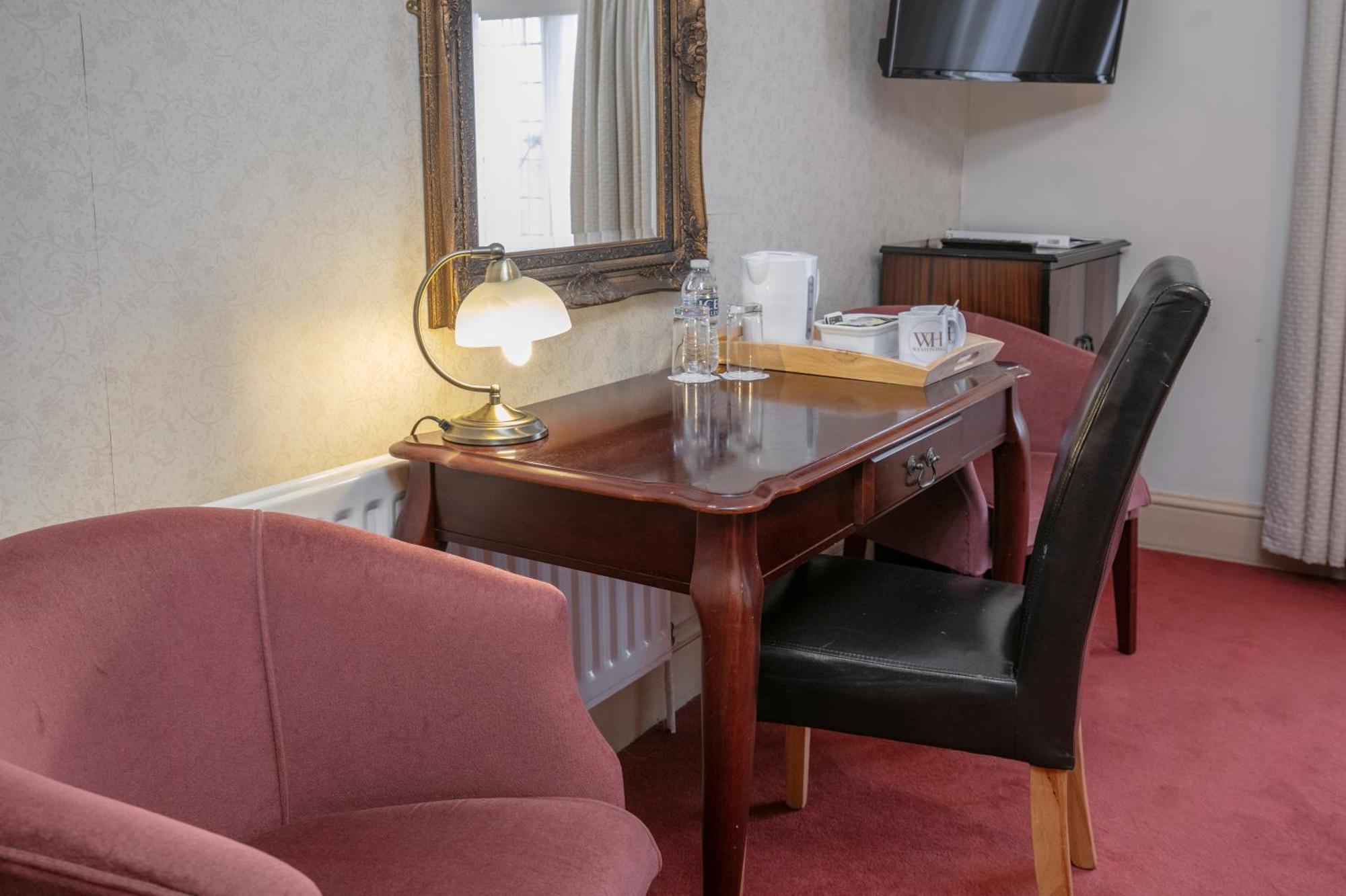 Weston Hall Sure Collection By Western Hotel 3*
